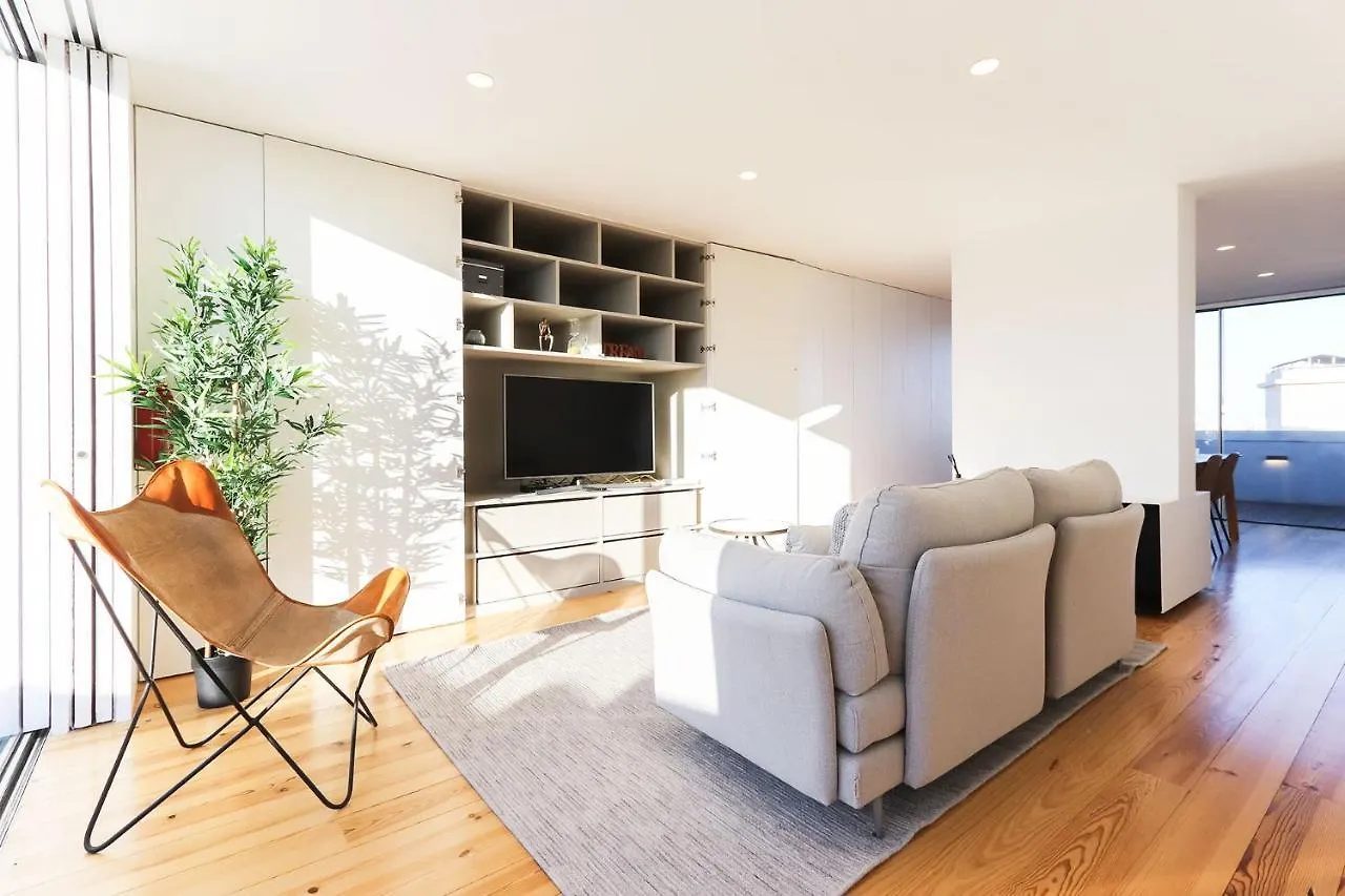 Апартаменты Marques De Pombal Duplex With Terrace By Homing Лиссабон