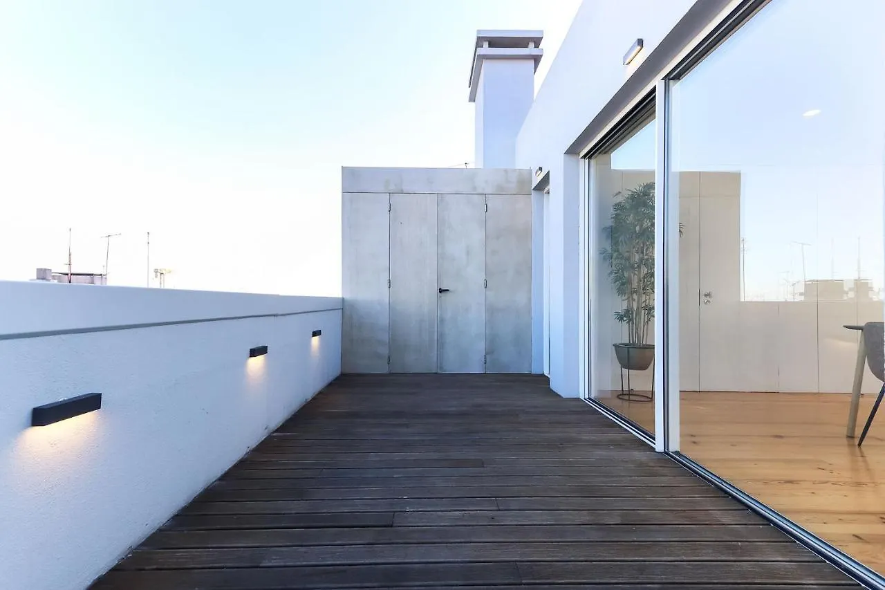Апартаменты Marques De Pombal Duplex With Terrace By Homing Лиссабон Португалия
